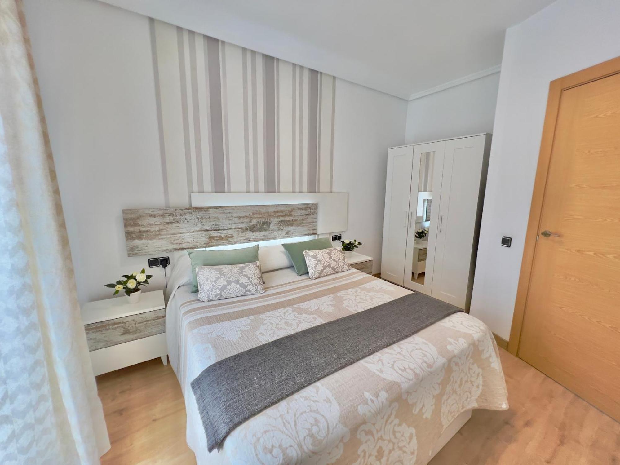 Cozy Apartment In Valencia! Wi-Fi ! Extérieur photo