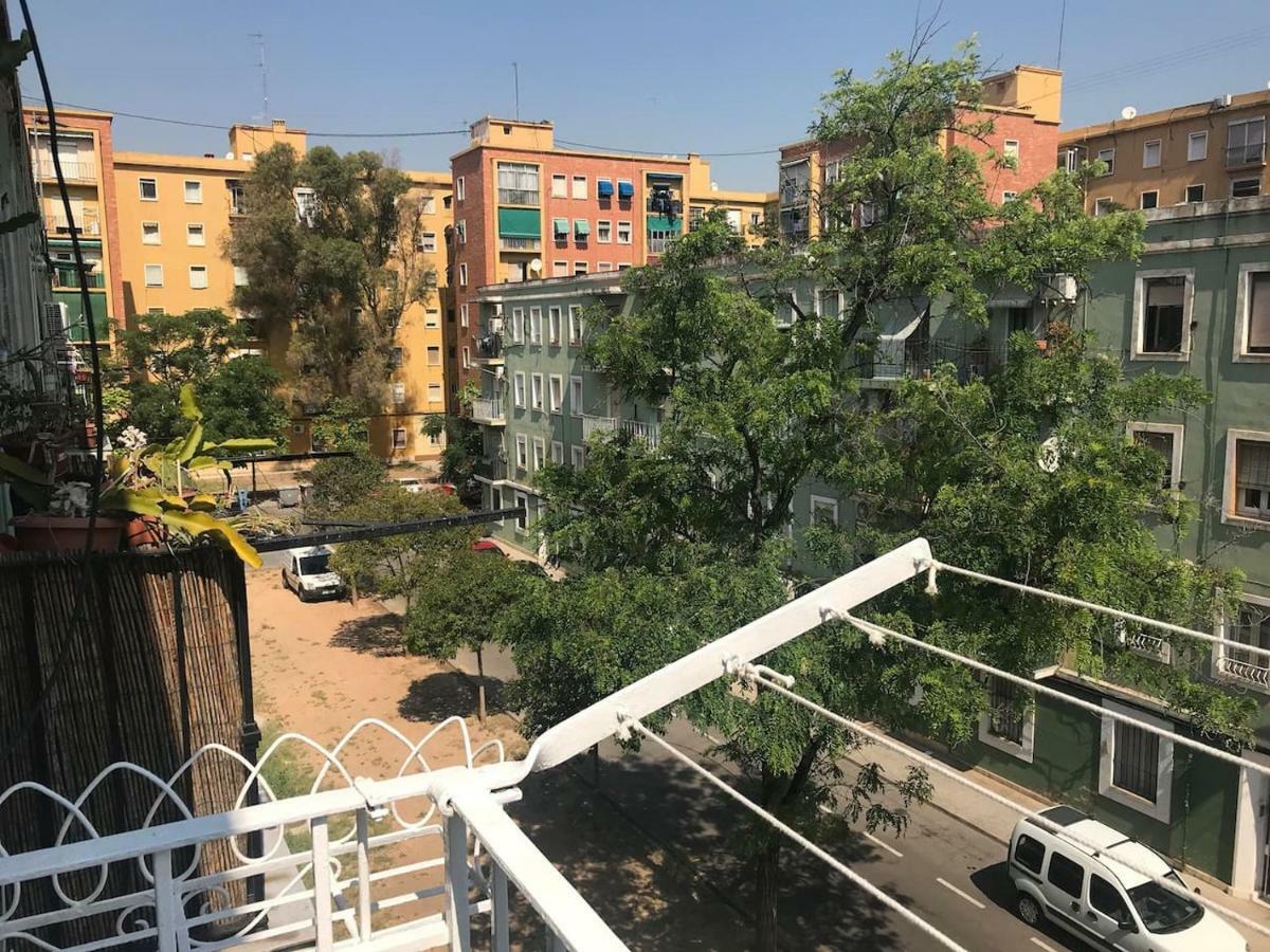 Cozy Apartment In Valencia! Wi-Fi ! Extérieur photo